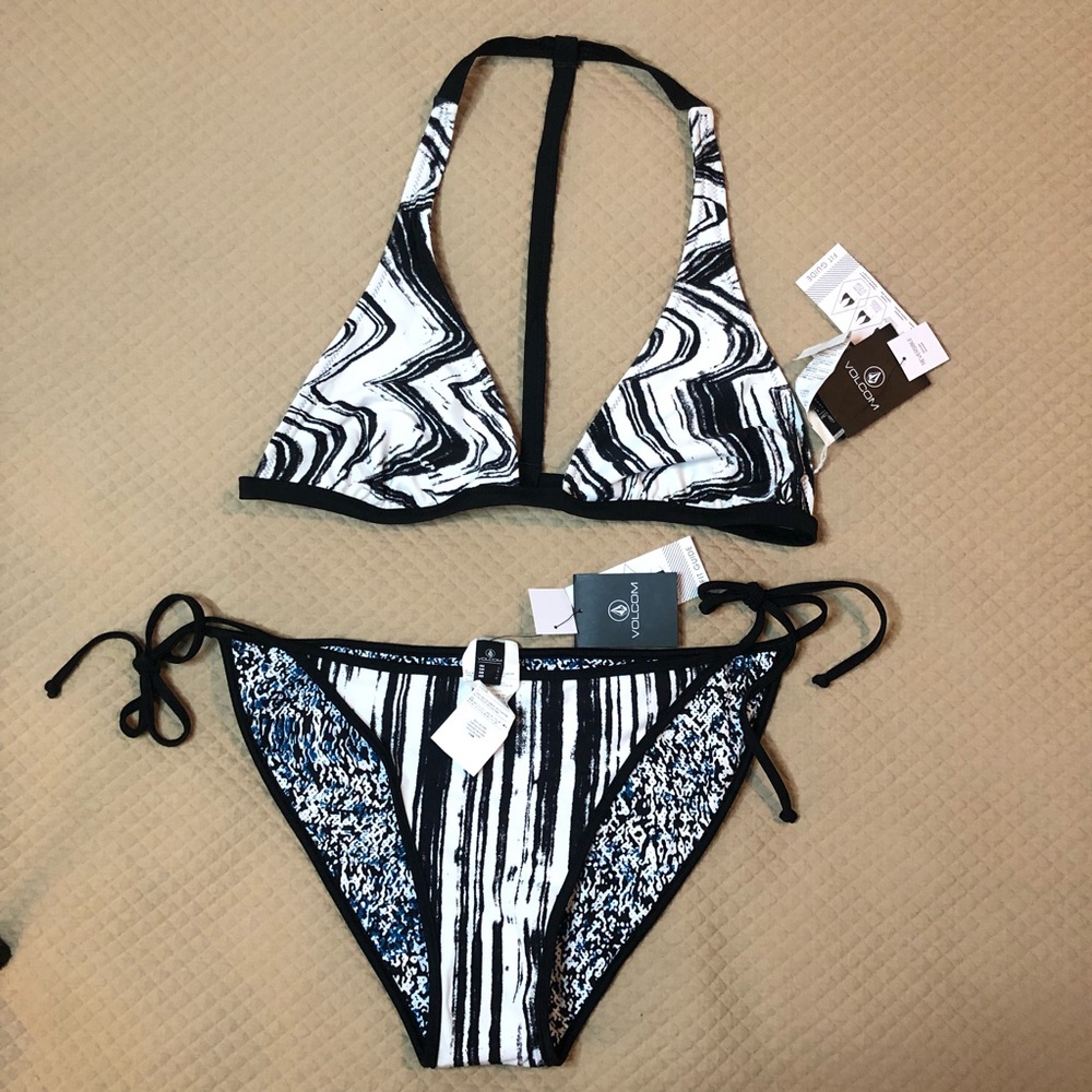💠 Volcom Stay Tuned Reversible Bikini